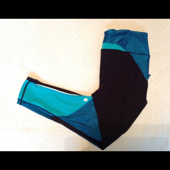 Victoria's Secret Pants - VSX Victoria's Secret workout leggings sz L large